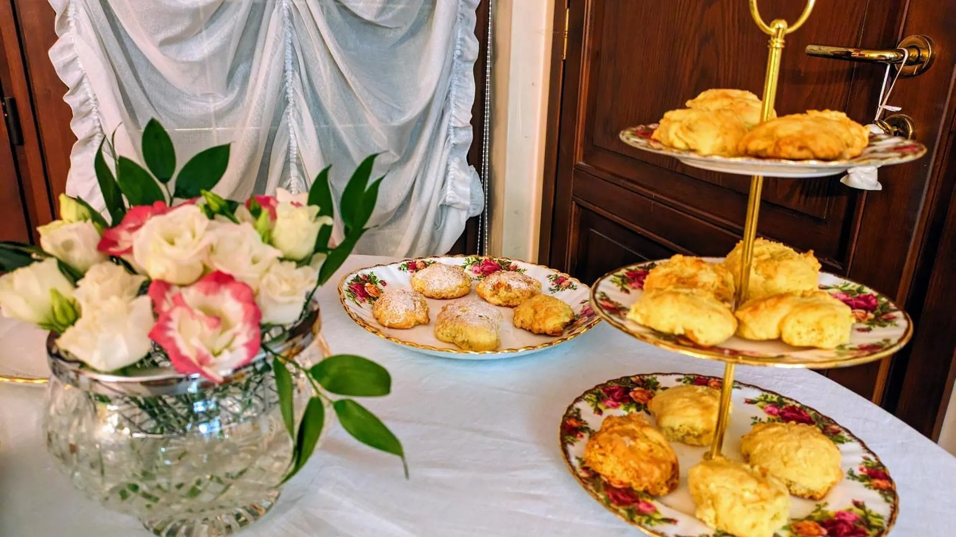 Bed & Breakfast Business Suite Il Nido Segreto B&B Varano Borghi Italy
